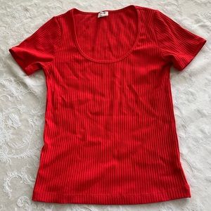 Aritzia Wilfed Malle red tee